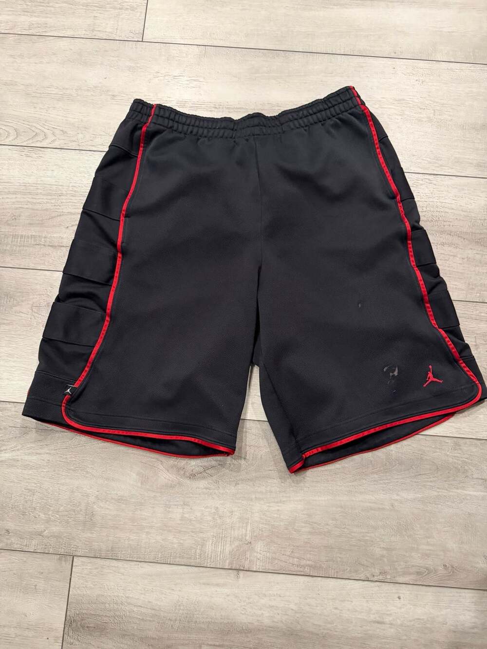 Super Baggy Y2K vintage Jordan Athletic Basketball Shorts Black Red